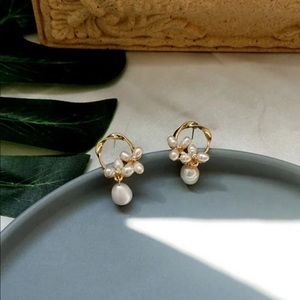Freshwater pearl earrings